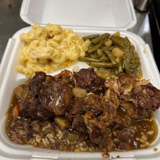 Oxtails with Rice